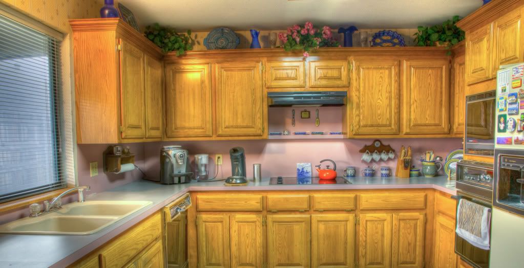 IMAGE: http://i158.photobucket.com/albums/t112/Teragram_OK/Kitchen.jpg