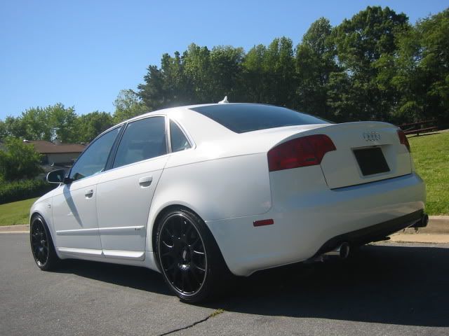 Audi A4 S Line Black. AUDI A4 2007 IBIS WHITE 2.0T