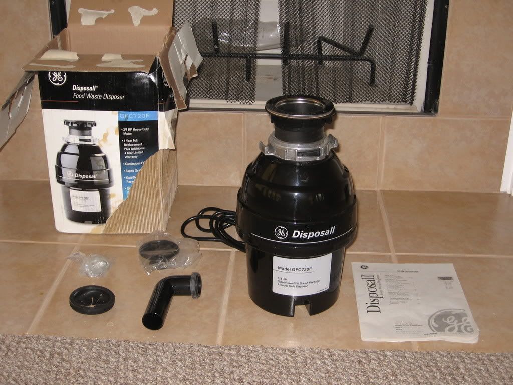 GE Garbage Disposal GFC720F. 3/4 HP Brand New in Box!