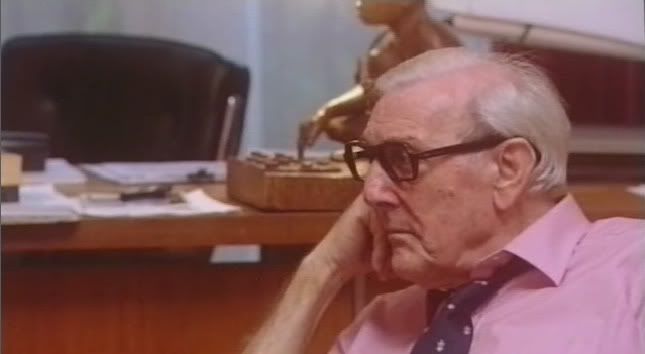 Arena   Eric Sykes: Sykes and a Day (25th December 2001) [SVHSRip (XviD)] preview 0