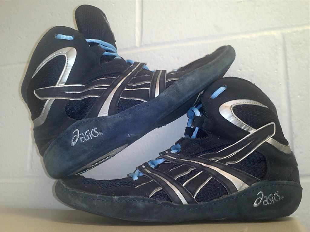 old school asics wrestling shoes