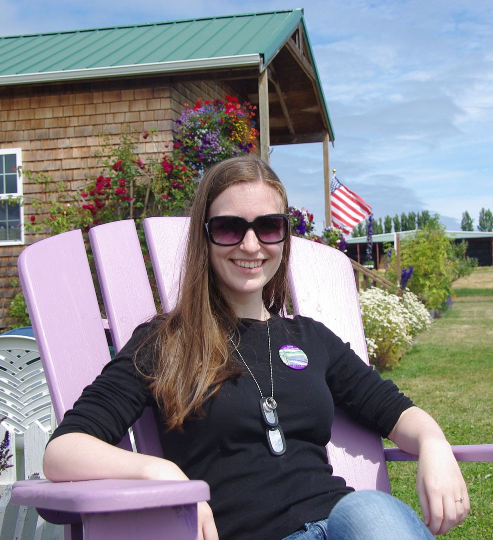 http://i158.photobucket.com/albums/t88/lnbseattle/Summer%202011/SequimLavender128.jpg