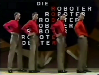 From the 1978 German TV appearance with 'Die Roboter'--daaayuummm!!  Those are some niec-lookin' Roboter, no?