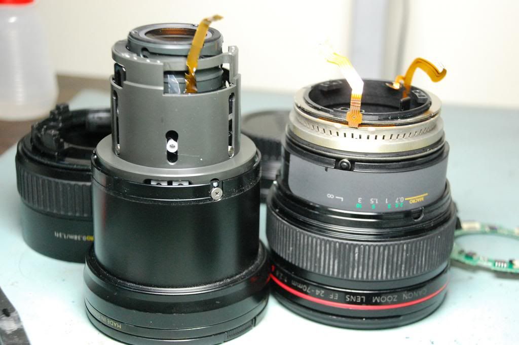 EF 2470 2.8L Lens Err 1 Communications between the camer and lens