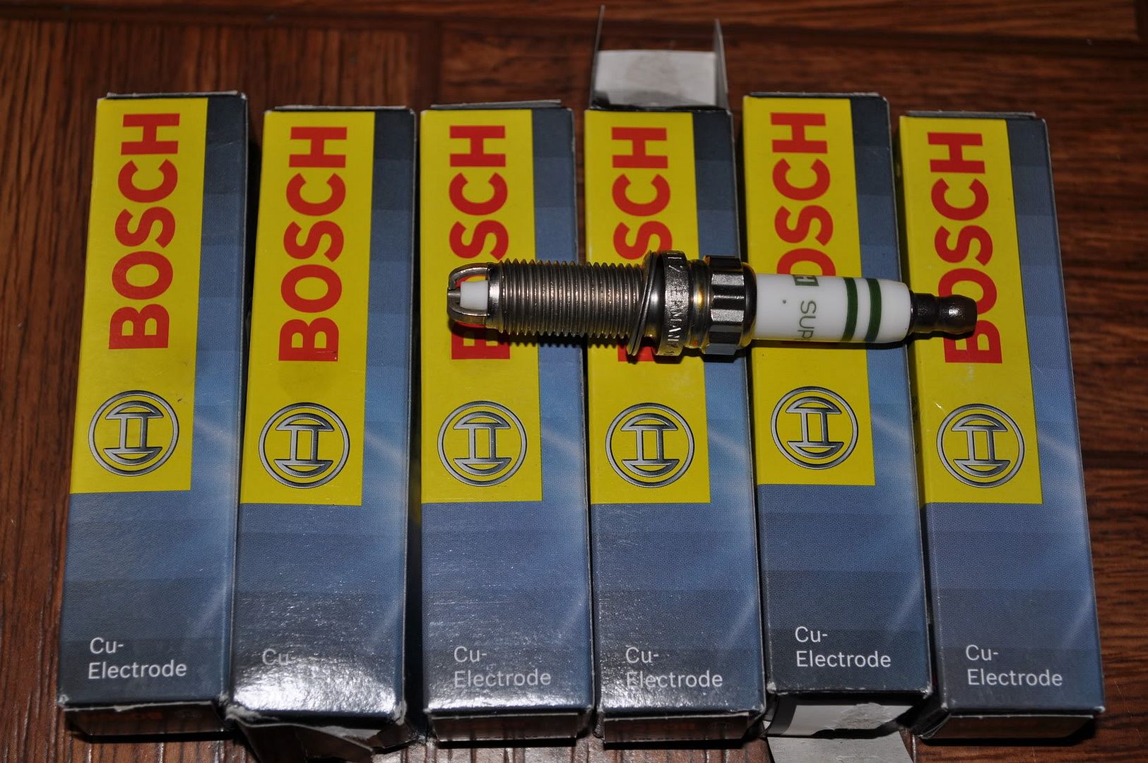 6 Brand New Bosch Spark Plugs ZGR6STE2