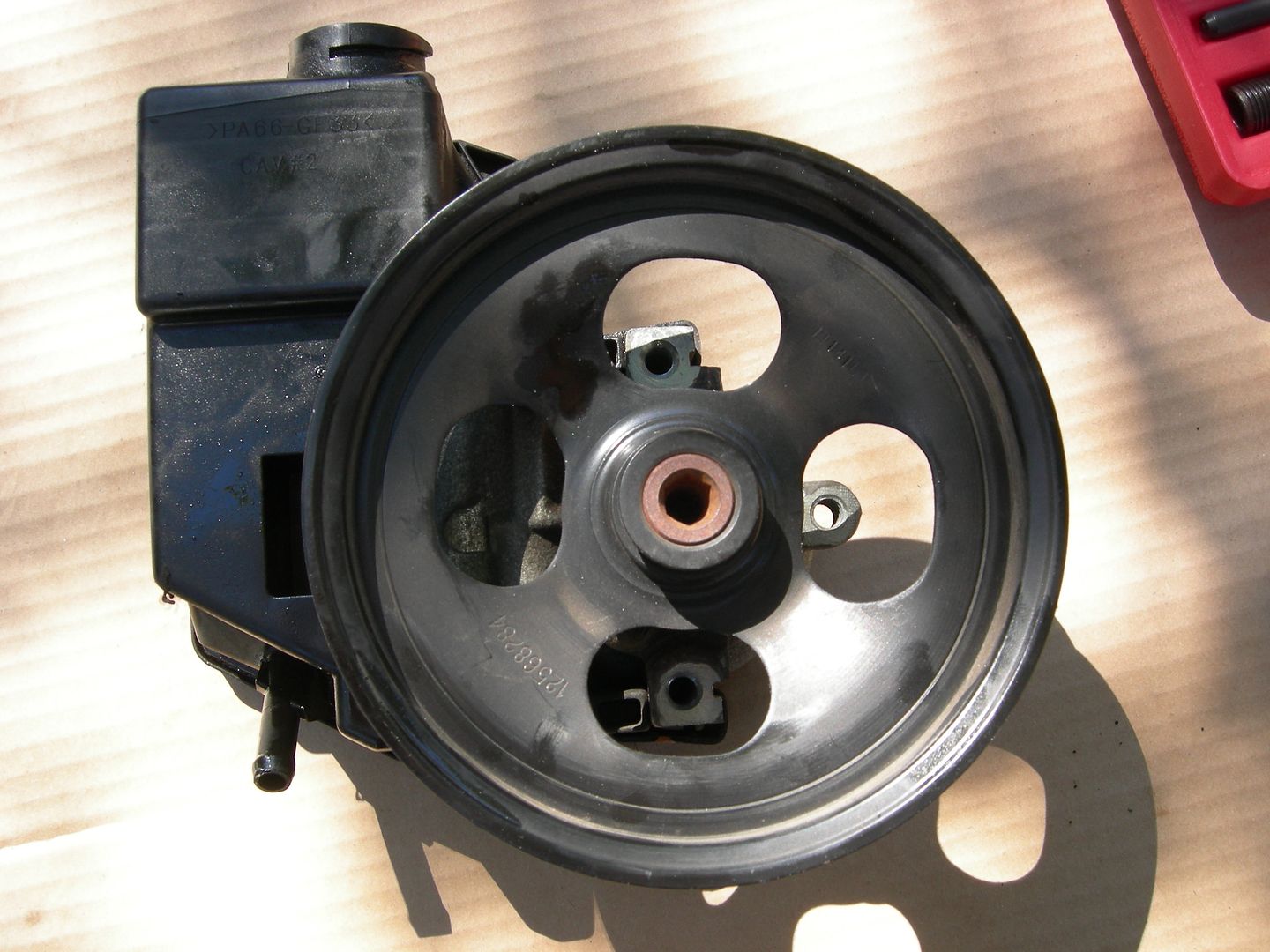 Toyota power steering pump pulley puller